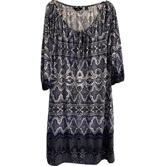 Mlle Gabrielle Dresses & Skirts - Mlle Gabrielle Dress Size Medium Blue‎ Patterned Boho Scoop Neck 3/4 Sleeves